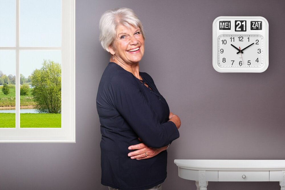 Extra Grote Analoge Dementieklok met Dag en Datum (40 cm)
